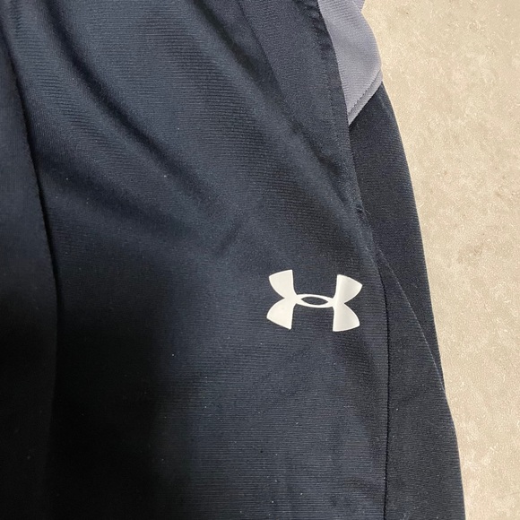 Youth Under Armour Black Gray Sweatpants - Picture 2 of 8